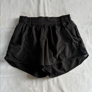 Lululemon Hotty Hot Short 4 Tall Black